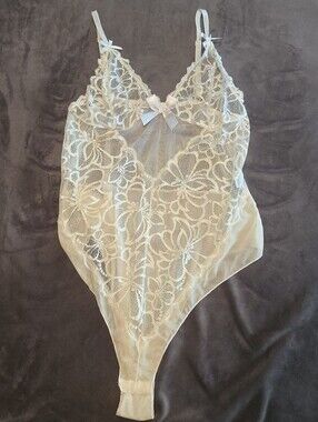 Frederick's of Hollywood Ivory Sheer Floral Lace Bodysuit 2X Snap Closure